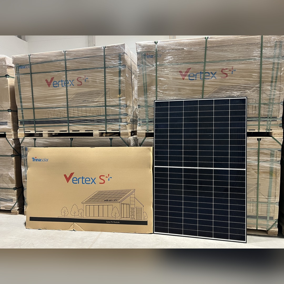 Trina Solar Vertex S+ 455Wp module and box
