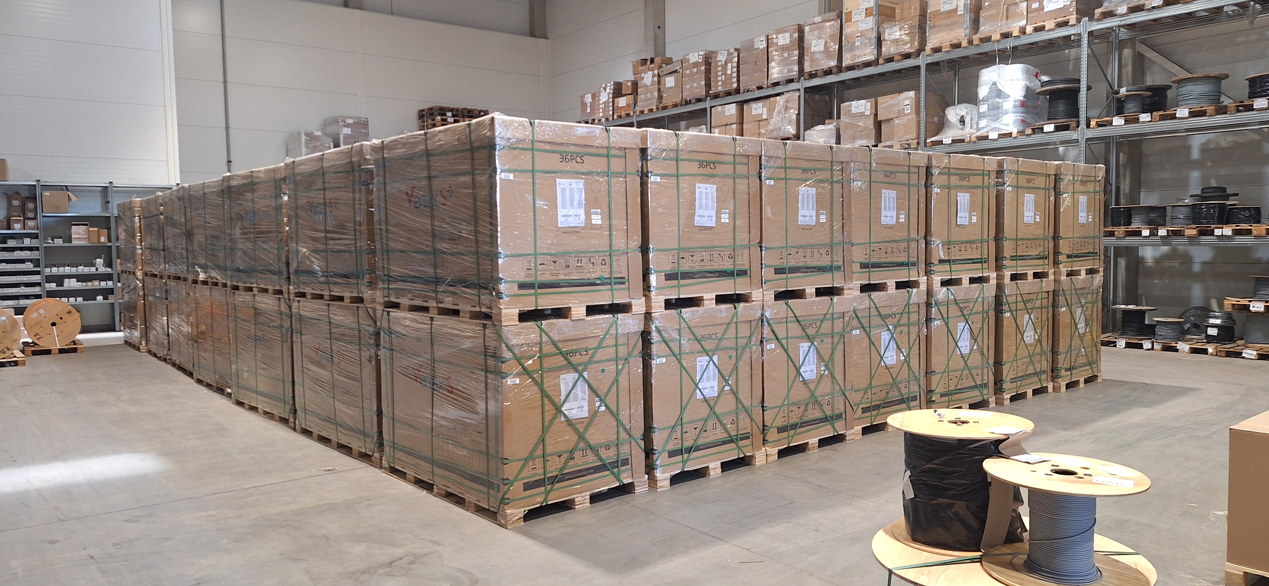 SMW.lt Kaunas warehouse — Trina Solar pallets in stock